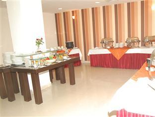 Apex Hotel Baddi Esterno foto